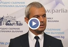 Според лидера на Възраждане Петков изправя България пред жестока външнополитическа