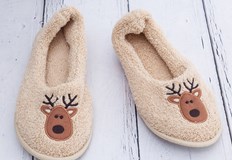 Постоянното носене на маратонки балетни обувки и мокасини също може