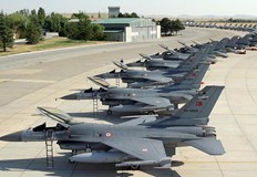 Турция се надява да получи 40 изтребителя Ф 16 от най нова модификацияАдминистрацията