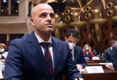 В Скопие премиерът Димитър Ковачевски заяви че позицията на неговото
