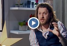 Той е шестият български актьор влязъл в образа на Левски Наричат