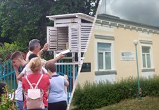 Деца със специални образователни потребности посетиха Хидрометеорологичната станция на ИАППД