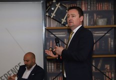 Средно 764 дни чакат българските пациенти за нови лекарства за