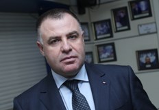 От думите му стана ясно че такъв подпис е сложил