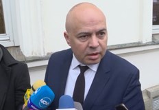 Председателят на ПГ на БСП коментира искането за оставката на председателя на