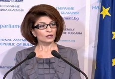 Десислава Атанасова коментира проектонаредбата внесена от Кирил ПетковЗапознах се с всички
