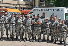 Резервисти от Националния военен университет Васил Левски спасиха пострадал при катастрофа човекМомчетата