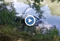 Шофьорът изпусна автомобила при маневра на заден ход шофьор Лек автомобил