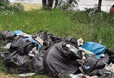 За десетки чували с боклуци и мизерия сигнализират русенци в