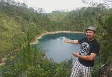 Вен Смит е хиперполиглот който владее 24 езика Българският е