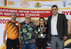 Иво Пазарджиев награди състезателите от ТКС Русе на Държавното