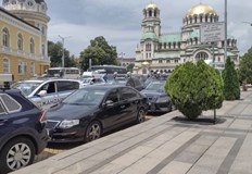 Вечерта се очакват протести и демонстрации около сградата на парламентаДесетки