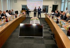 В момента има тапа от 3500 камиона в турската частОколо