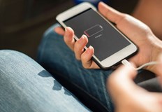 Очаква се и унифицирането и на зарядните устройства за лаптопитеПредставители