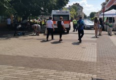 Момиче с тротинетка се свлече на улица Александровска пред магазин СБА
