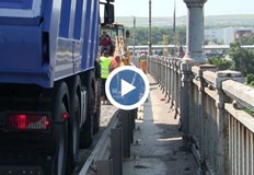 Временно спира аварийният ремонт на Дунав мост при Русе през почивните дниТова