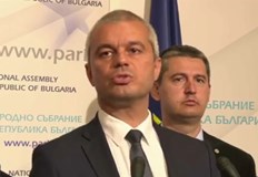 Това е парламент с изчерпано съдържание Фалшивите новини имат малък срок