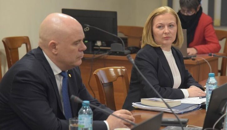 Надежда Йорданова посочи девет случая за отстраняването на главния прокурор