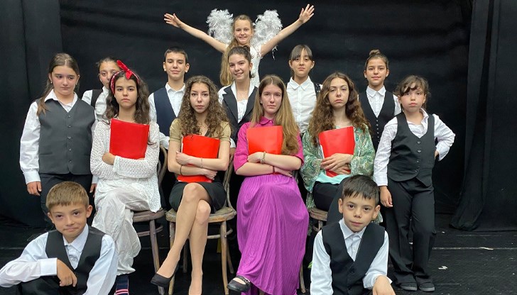 Децата от театрално студио "Маска" към ОМД - Русе с премиера на 24 юни в Доходното здание Децата от театрално студио "Маска" към ОМД - Русе с премиера на 24 юни в Доходното здание