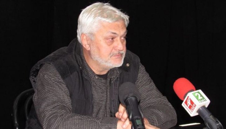 Явно гласуване, както и всеки общински съветник да има право да гласува със „за“ само за един от кандидатите Явно гласуване, както и всеки общински съветник да има право да гласува със „за“ само за един от кандидатите