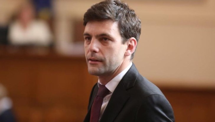 Депутатите гласуваха оставката на Никола Минчев като председател на парламента