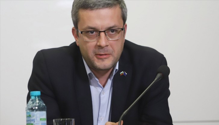 Тепърва ще си даваме сметка какви са хората, които са били на чело на държавата Тепърва ще си даваме сметка какви са хората, които са били на чело на държавата