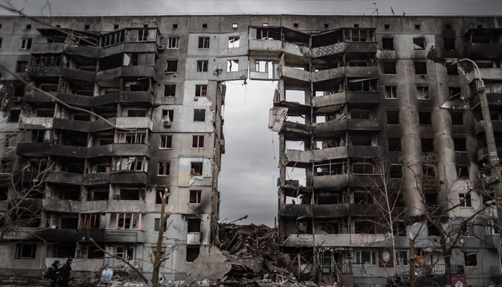 След първите 100 дни война в Украйна перспективите пред страната не са обнадеждаващи
