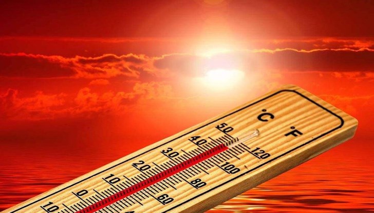 Страната е обхваната от най-горещата гореща вълна преди летния сезон от поне 20 години насам