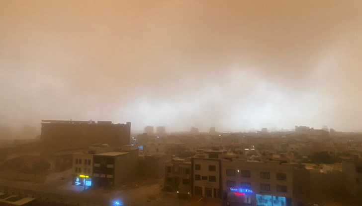 Експертите обясняват зачестилите напоследък мощни бури в региона както с изменението на климата, така и с неефективното използване на земните и водните ресурси в Ирак Експертите обясняват зачестилите напоследък мощни бури в региона както с изменението на климата, така и с неефективното използване на земните и водните ресурси в Ирак