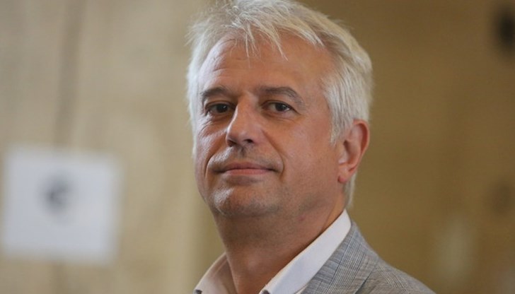 Той бе един от тримата кандидати за членове на ВСС от квотата на следователите