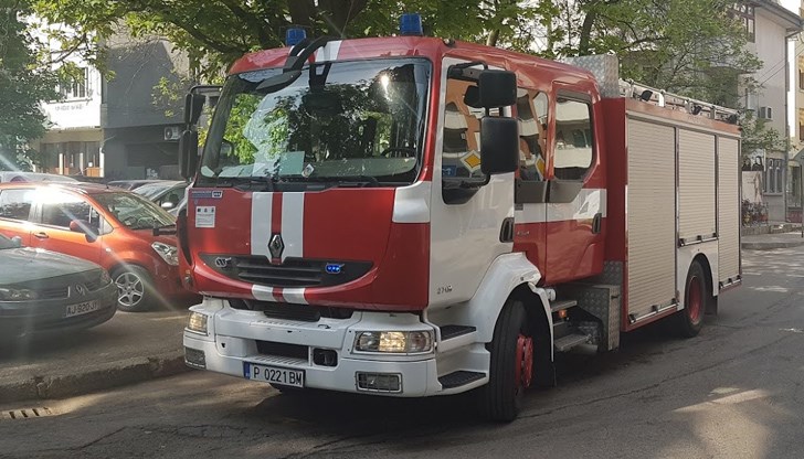 За изтеклото денонощие екипите на пожарната в Русе са отработили 12 сигнала