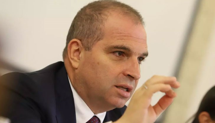 Разривът в отношенията между "Продължаваме промяната" и "Има такъв народ" е започнал още през март, призна министърът в оставка