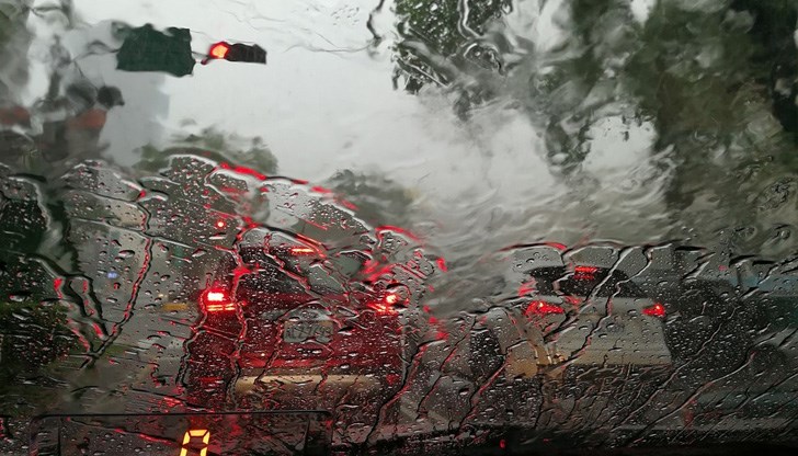 Облачно и дъждовно ще бъде по морето Облачно и дъждовно ще бъде по морето