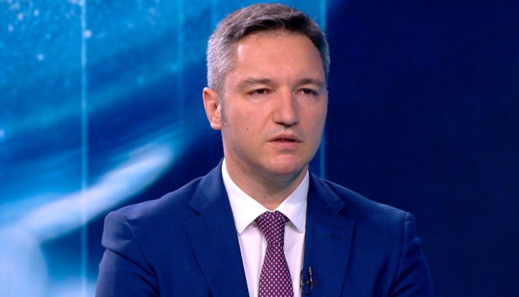 По думите му търканията в коалицията, от страна на ИТН, са били свързани преди всичко с парите и опитът те, по непрозрачен начин, да бъдат разпределени в посока, която „Продължаваме промяната“ и другите коалиционни партньор не са искали По думите му търканията в коалицията, от страна на ИТН, са били свързани преди всичко с парите и опитът те, по непрозрачен начин, да бъдат разпределени в посока, която „Продължаваме промяната“ и другите коалиционни партньор не са искали