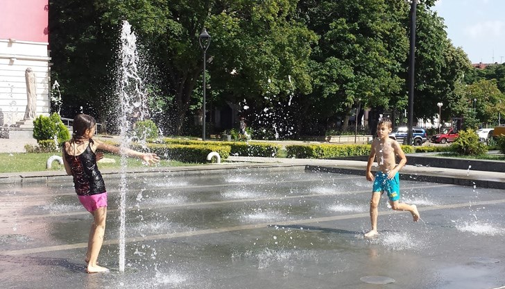 Утре ни очаква слънчево и горещо време Утре ни очаква слънчево и горещо време