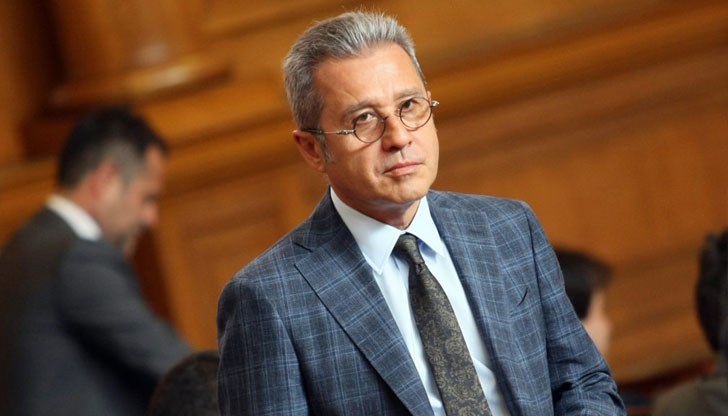 Йордан Цонев: Председателят на парламента падна жертва на министър-председателя