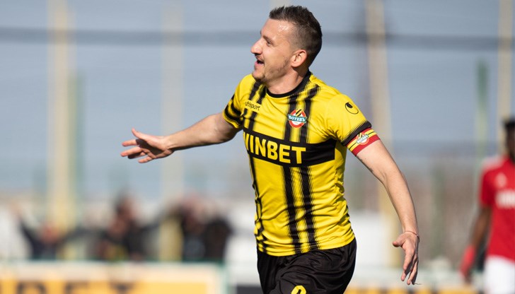 Той е излязъл от упойка след направената му черепна операция