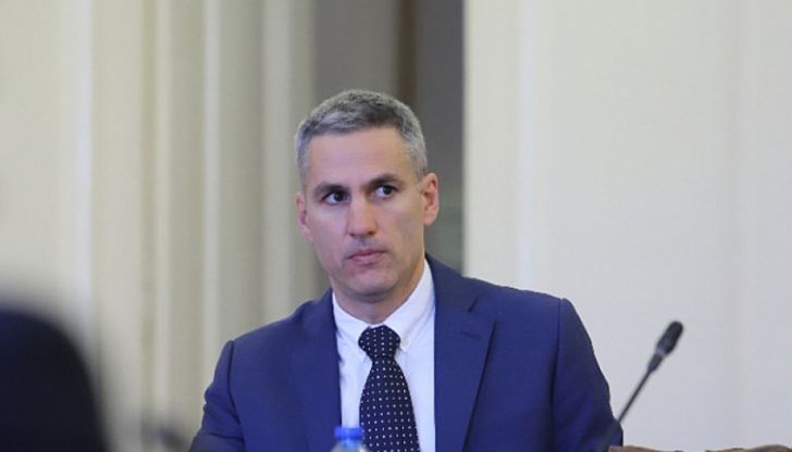 Коалиционните партньори вече си делят министрите на "наши" и "ваши"