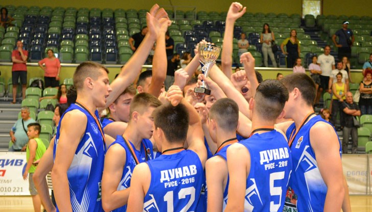 Предложението бе прието с 45 гласа „за“ от общинските съветници днес