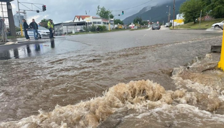 През последното денонощие в града са паднали повече от 80 литра дъждове на квадратен метър