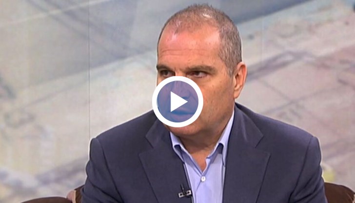 Караджов коментира и текущата обстановка с бедствията в страната, причинени от пороите