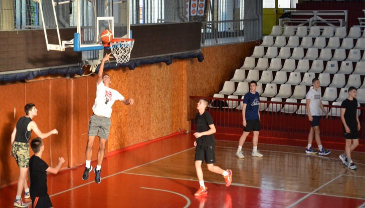 Състезателите от СКБ „Дунав-Русе-2016“ постигнаха 14 победи и нито една загуба в първенството за юноши Състезателите от СКБ „Дунав-Русе-2016“ постигнаха 14 победи и нито една загуба в първенството за юноши