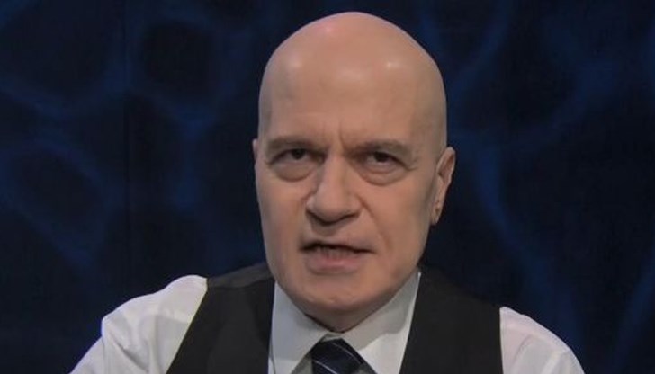 Предателството си е предателство и предателите никой не ги обича, коментира Слави Трифонов