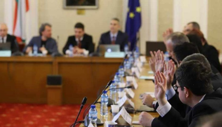 Депутатите приеха на първо четене промените в бюджета на ДОО