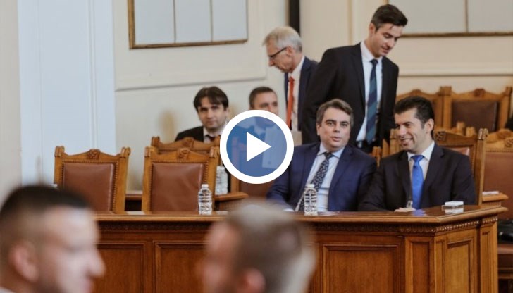 Лидерът на „Възраждане” даде пример за „лицемерие” в политиката