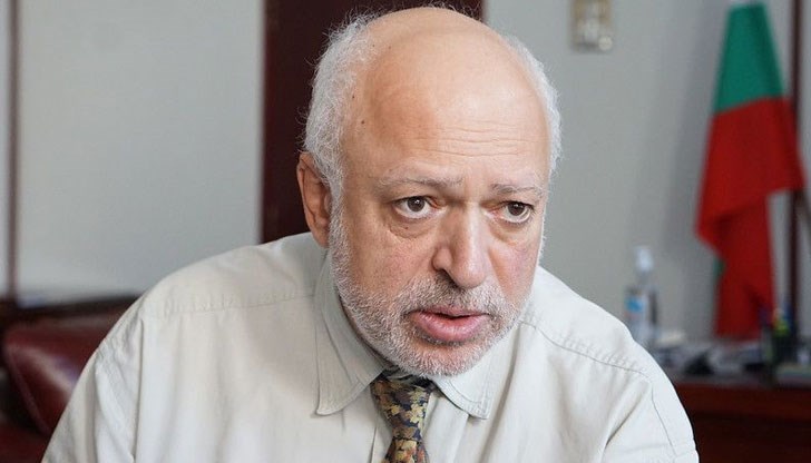 След тези избори нещата в България ще станат още по-отчайващи. Ще плащаме на грабителите, докато сме живи След тези избори нещата в България ще станат още по-отчайващи. Ще плащаме на грабителите, докато сме живи