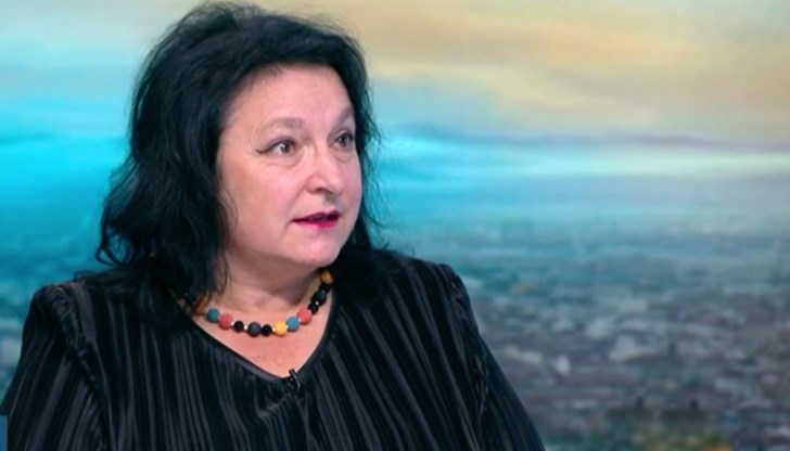 доцент Любомира Гломб, завеждащ отдел „Вирусология“ в Националния център за заразни и паразитни болести доцент Любомира Гломб, завеждащ отдел „Вирусология“ в Националния център за заразни и паразитни болести