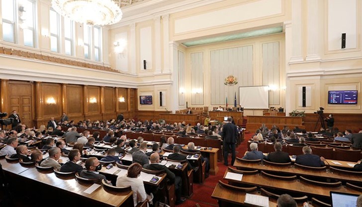 Парламентът ще разгледа текстовете със заложените антикризисни мерки
