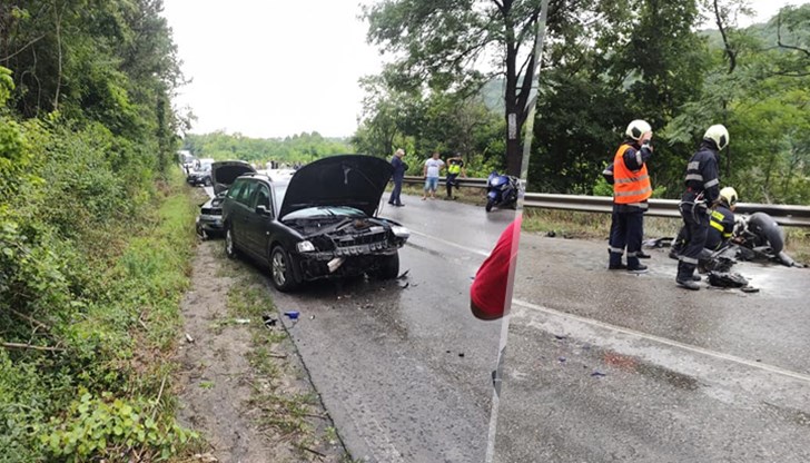 Две жени и мъж са пострадали при катастрофа на пътя Велико Търново – Русе
