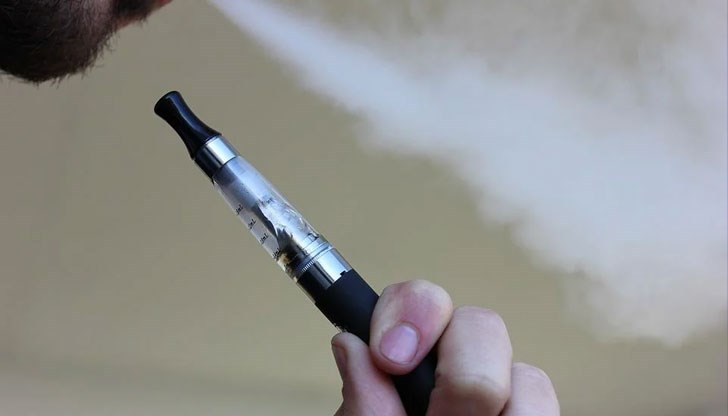 Президентът Лопес Обрадор обяви за "лъжа" твърдението, че електронните цигари са безопасна алтернатива на тютюневия дим